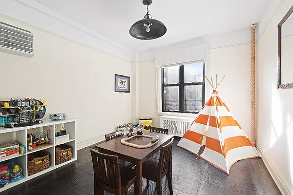 Sold by Real Direct | media 6