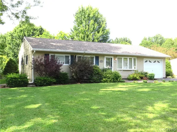 5653 Eastwood Dr, Verona, NY 13478