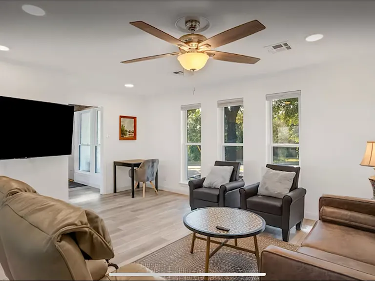 8201 Forest Ridge Dr — Photo 35