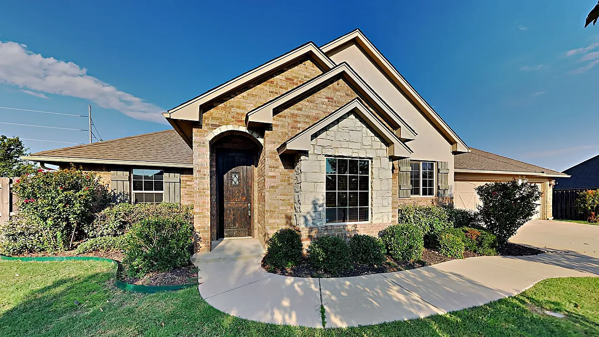 Building Photo - 5709 Falkland Ter