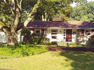 150 Nob Hl, Rochester, NY 14617