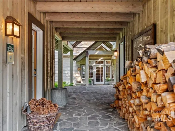 1600 E Lake St, McCall, ID 83638