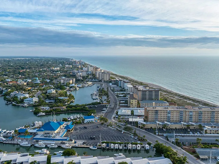 1255 Tarpon Center Dr #501 — Photo 33