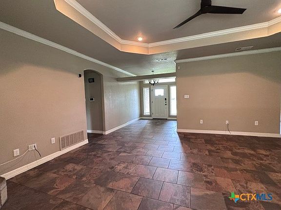 4th image of 3941 Wells Dr