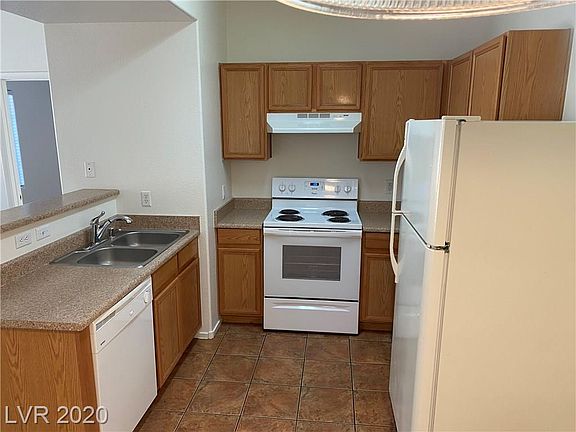 5th image of 2111 Hussium Hills St Unit 104