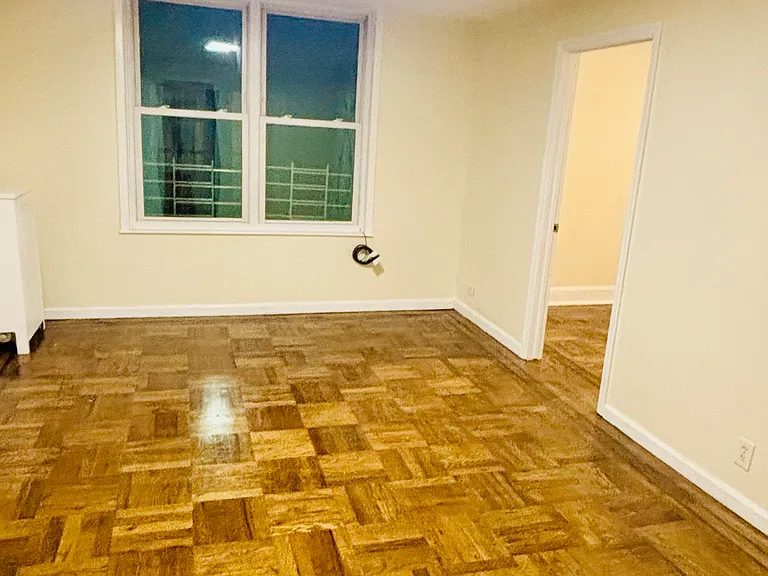 0 Randall Ave #2 — Photo 17