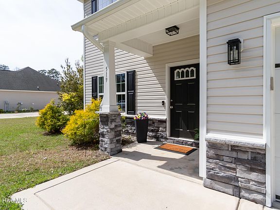 5th image of 519 Stately Pines Road