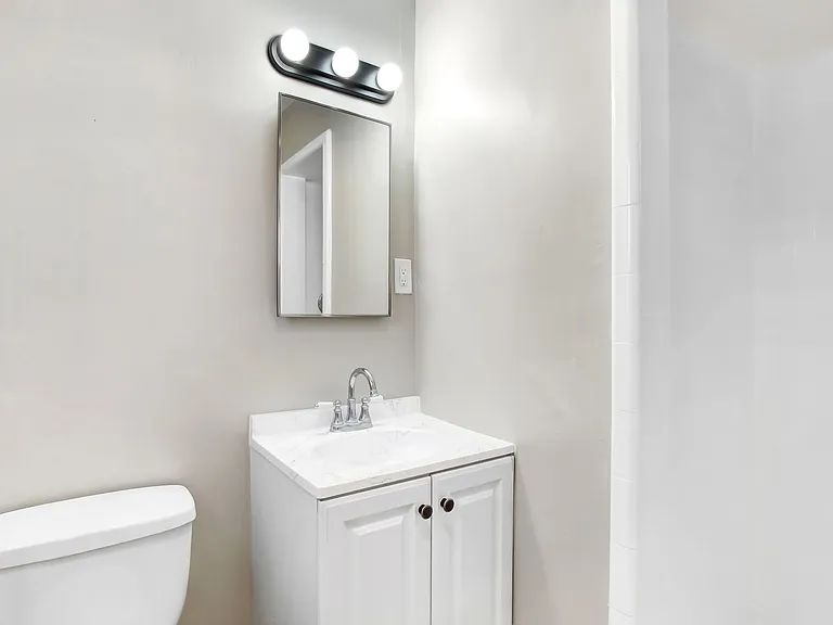7469 Magnolia Ave. — Photo 23