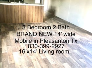 1618 The Lane St, Pleasanton, TX 78064