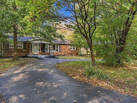 2nd image of 617 N Elmwood Avenue
