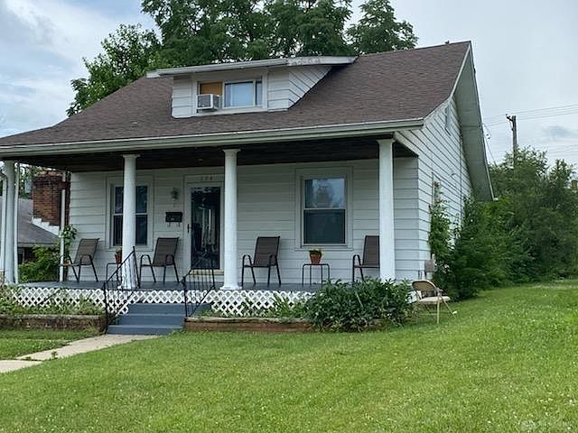 1st image of 204 Sandhurst Dr