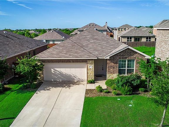 3rd image of 4120 Dragonfly Ct