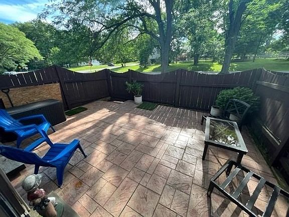 5th image of 98 Saint Andrews Dr Unit 1