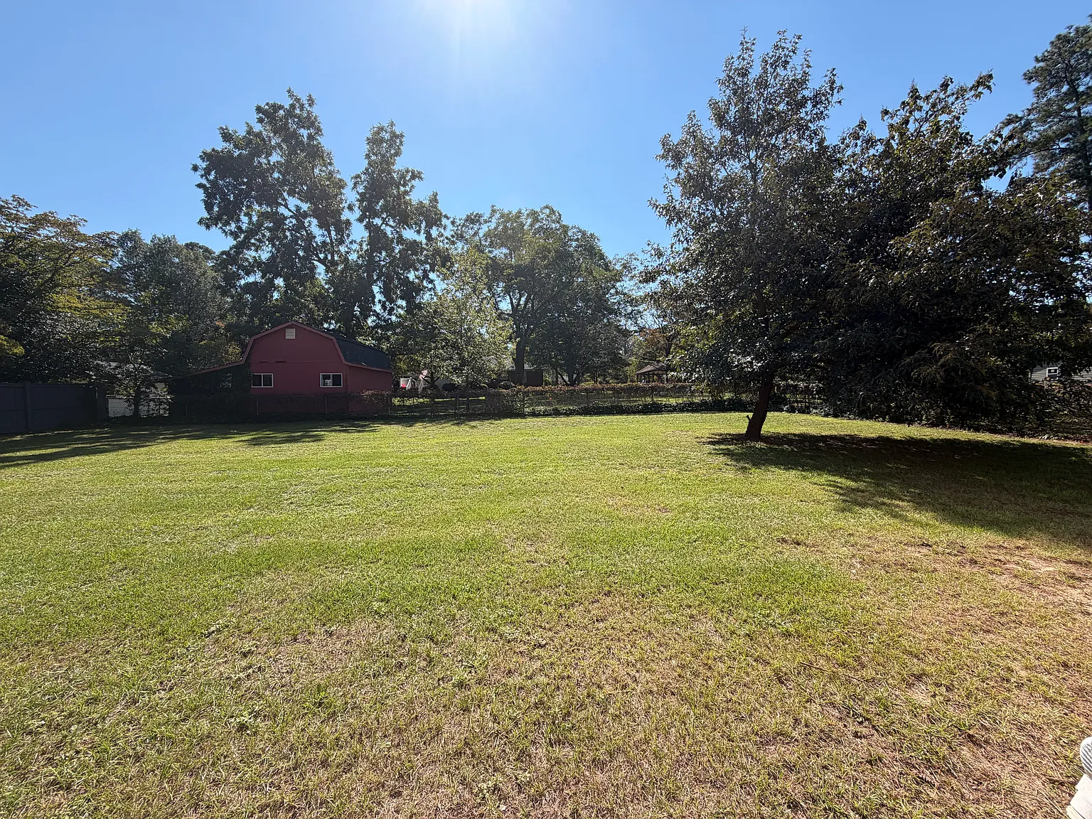 414 Raynor Dr — Photo 4