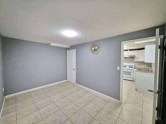 3rd image of 263 Maryland Ave #1