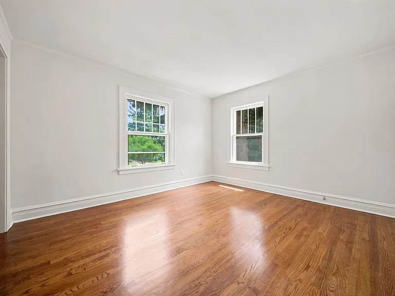1110 N Wheaton Ave — Photo 17