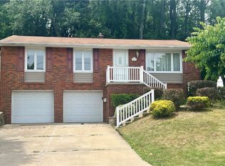 5038 Elmwood Dr, Pittsburgh, PA 15227