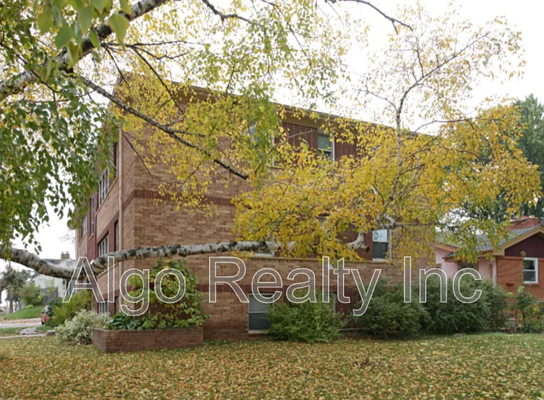 2419 Plymouth Ave N #101 — Photo 10