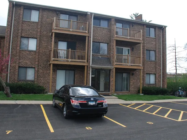 1779 Rand Rd APT 3B, Des Plaines, IL 60016
