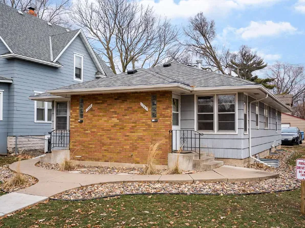 1030 22nd Ave SE, Minneapolis, MN 55414