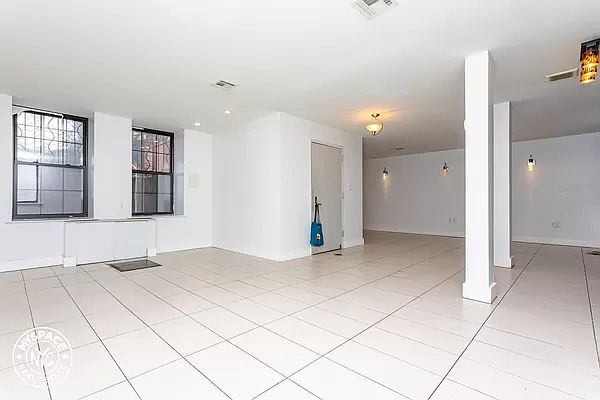 1st image of 101 Quincy St #B1