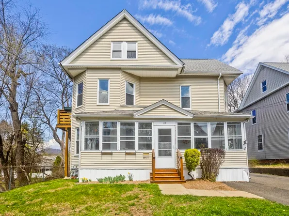 27 Morgan St, Holyoke, MA 01040