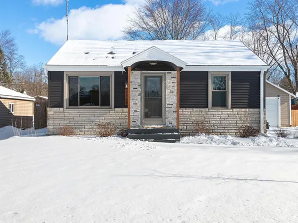 1140 S Evergreen St, Shawano, WI 54166