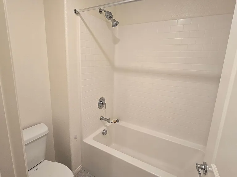 7647 Duran Harbor Ln — Photo 51