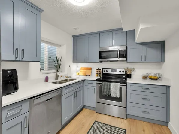 12033 S 1900 W, Riverton, UT 84065