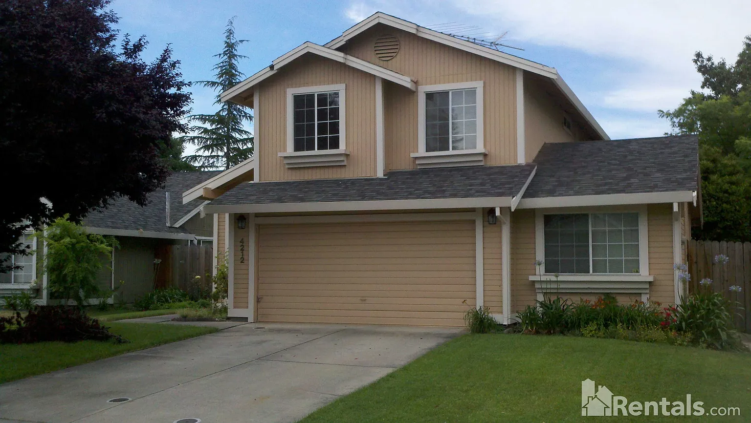 4212 Dymic Way photo 1