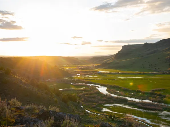 S Mountain Rd, Jordan Valley, OR 97910