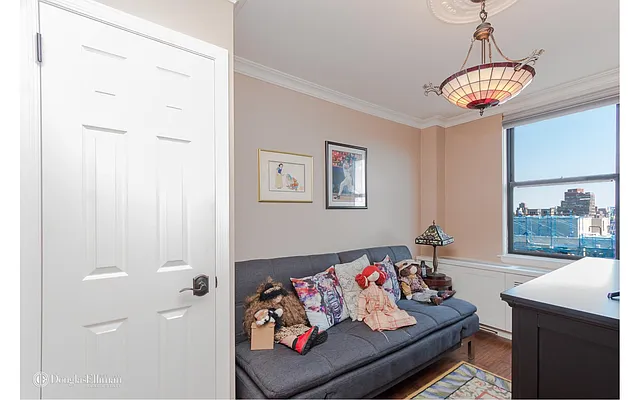 Sold by Douglas Elliman | media 18