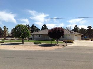 15695 Joshua St, Hesperia, CA 92345