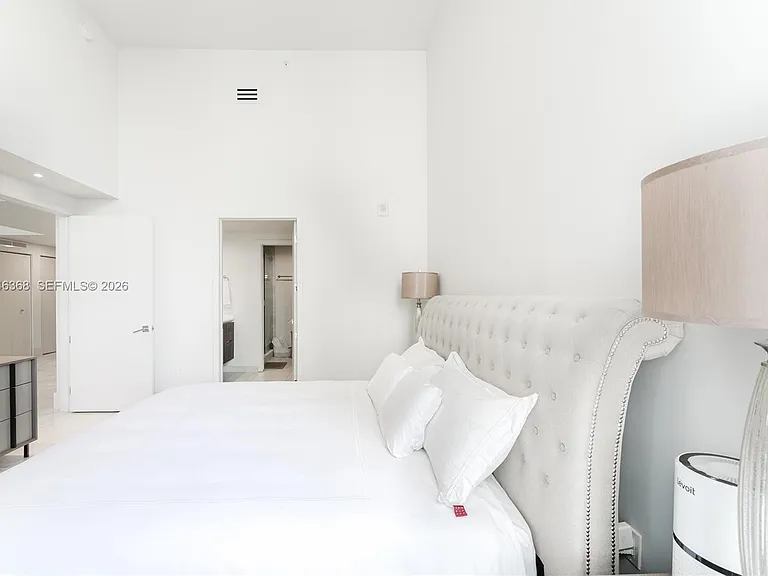 488 NE 18th St #1205 — Photo 16