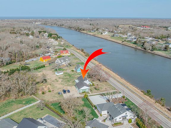 4th image of 720 New England Rd