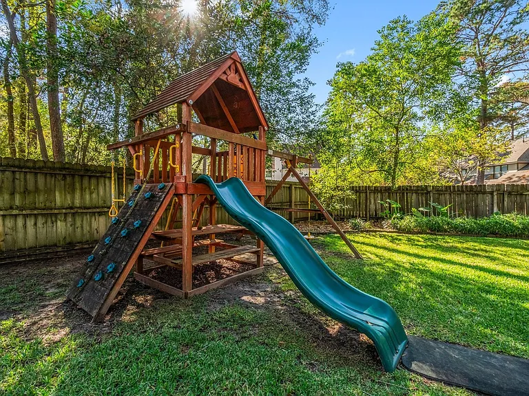 7 Elwood Hills Ct — Photo 47