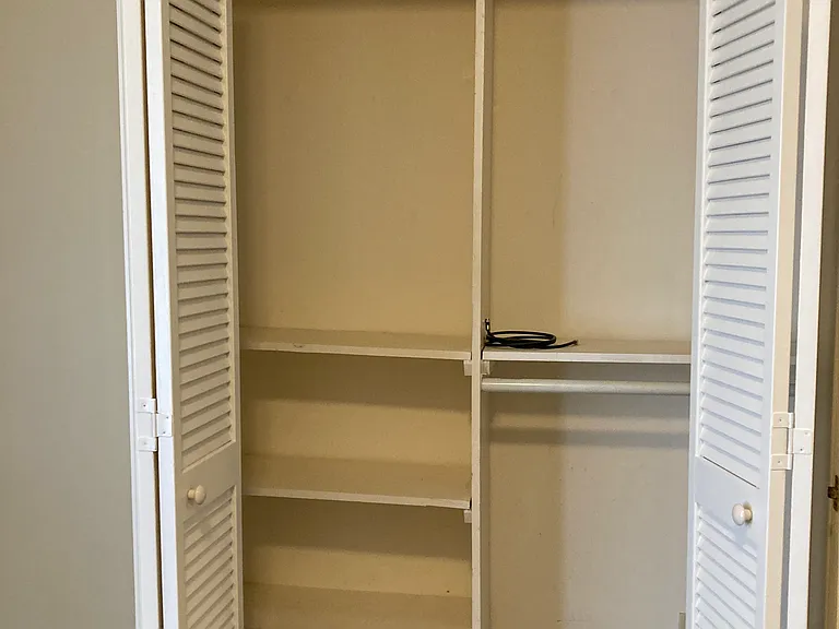1407 Liberty Dr #1407 — Photo 4