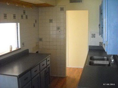 2nd image of 2312 Alamogordo Dr NW