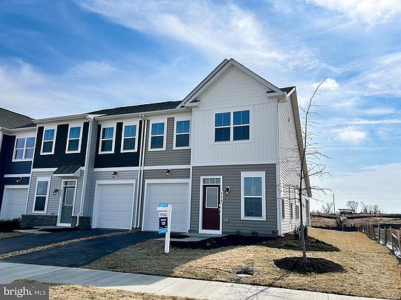 2nd image of 113 Wagtail Ln