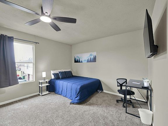 Private Solo Room