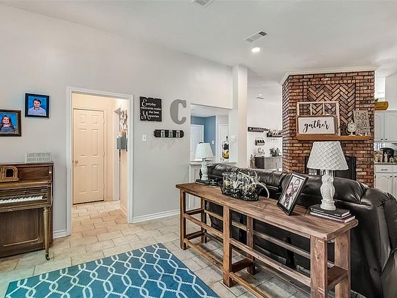 4th image of 1296 Timber Creek Cir