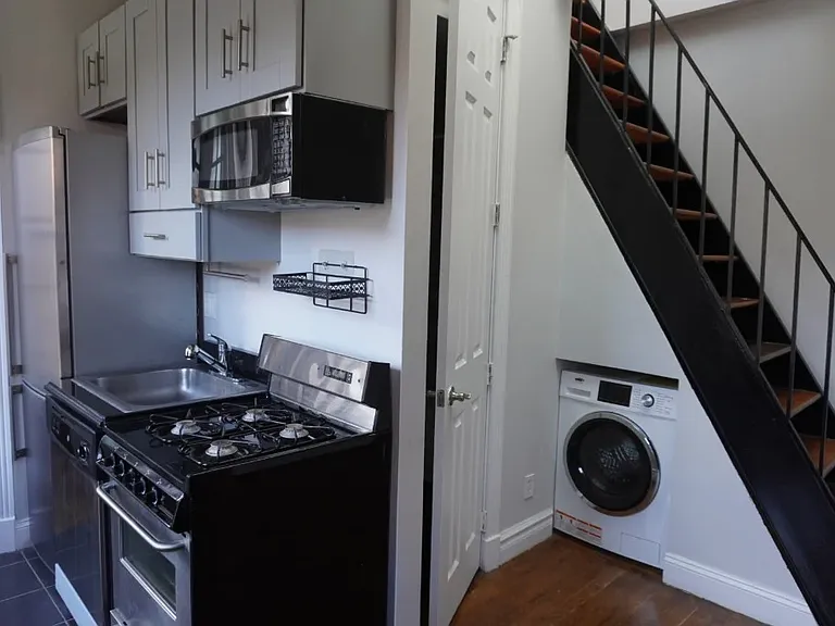 410 E 13th St #6B — Photo 4