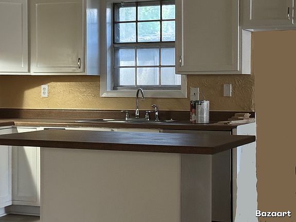 Tenant needs refrigerator