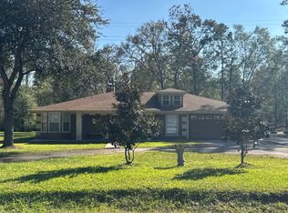 1702 Southern Oaks Dr, Conroe, TX 77301