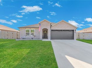 608 Buffalo Ave, Gentry, AR 72734