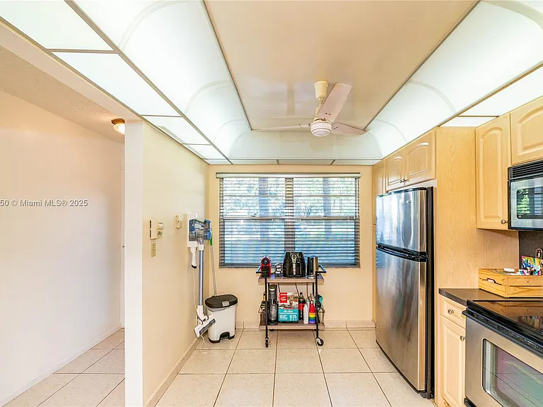 2101 Lucaya Bnd #C1 — Photo 8
