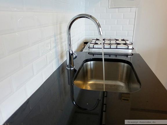 5th image of 1370 Saint Nicholas Ave APT 17N