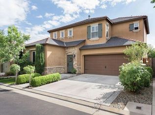 1910 N Todd Hedrick Ln, Clovis, CA 93619