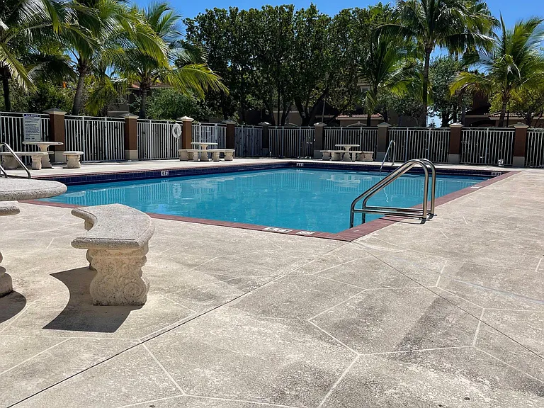 21477 SW 85th Psge — Photo 25