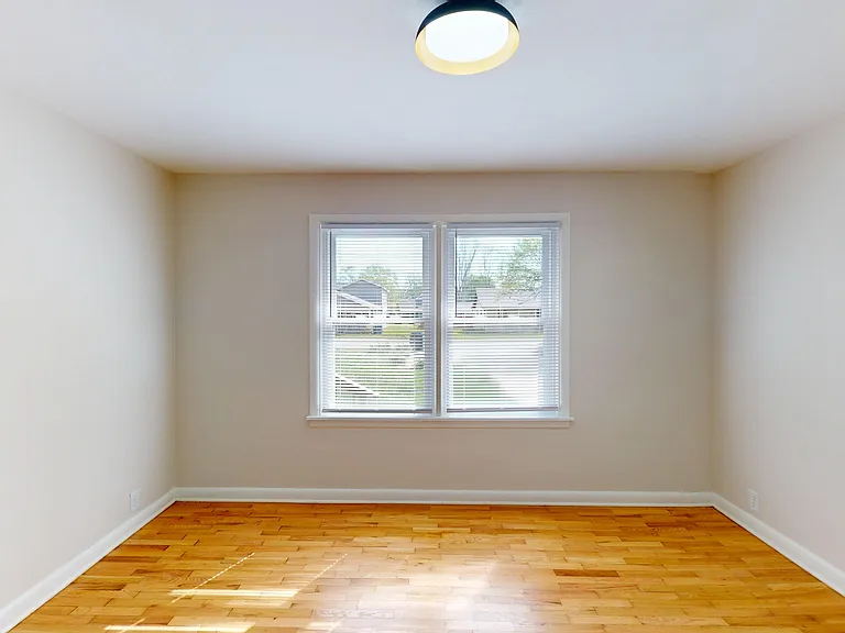 3906 S Poplar St — Photo 17